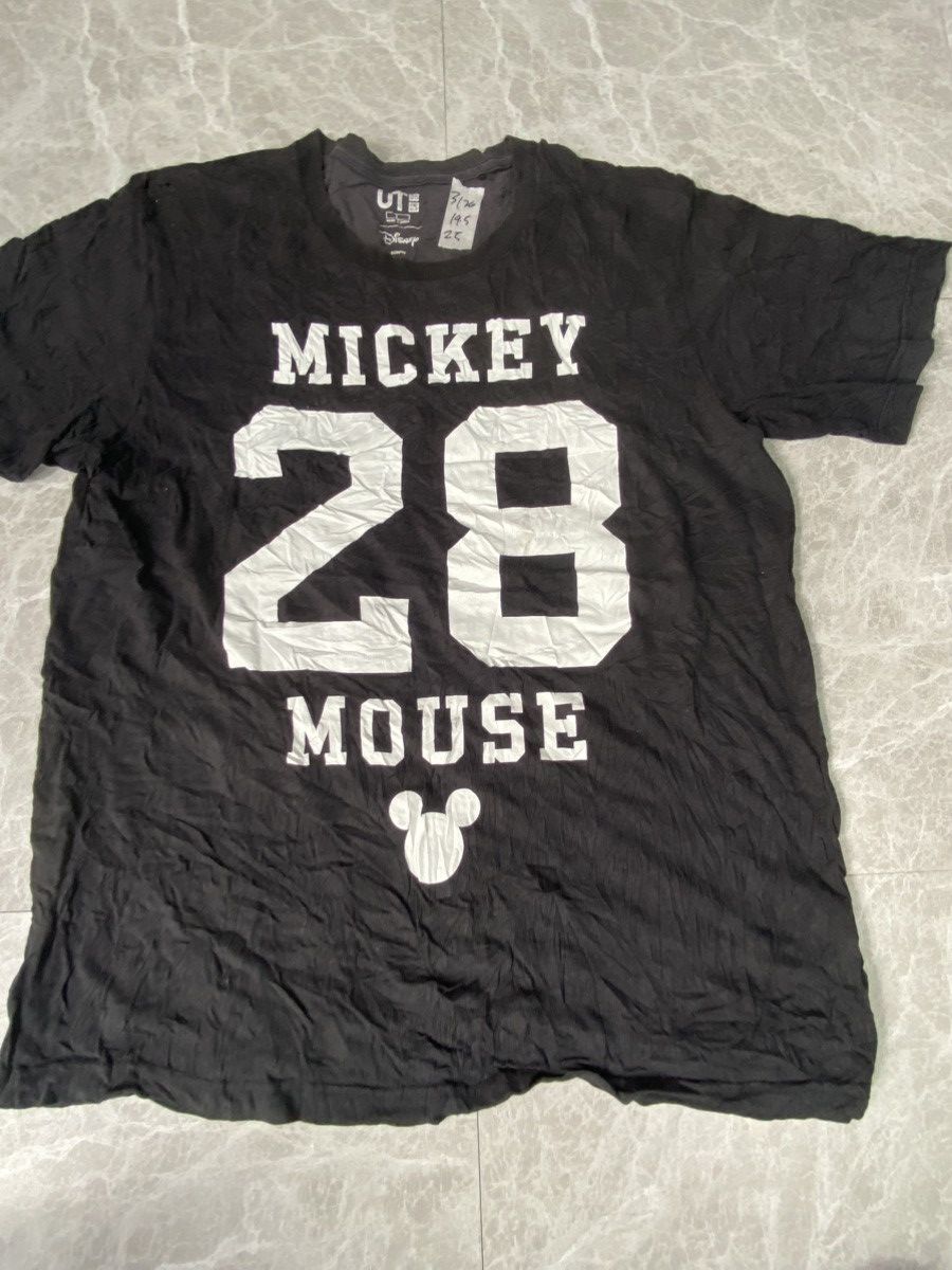 Disney Uniqlo mickey mouse size m distressed Size US M / EU 48-50 / 2 - 1 Thumbnail