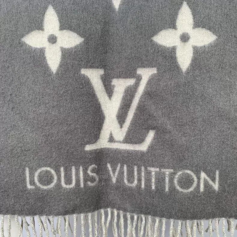Louis Vuitton Louis Vuitton Gradational grey-blue double-sided aged tass Size ONE SIZE - 5 Thumbnail