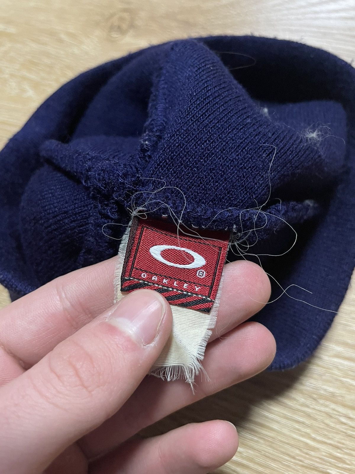 Vintage Vintage oakley y2k hat Size ONE SIZE - 3 Thumbnail