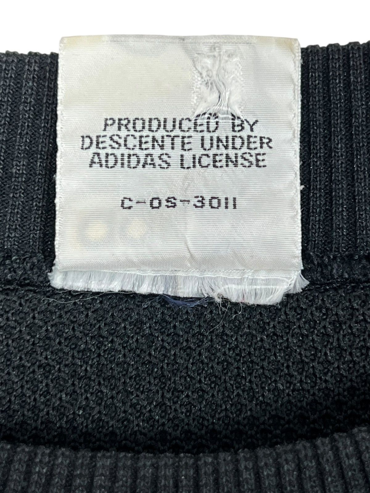 Adidas Vintage Adidas Techno Crew Neck Size US M / EU 48-50 / 2 - 9 Thumbnail