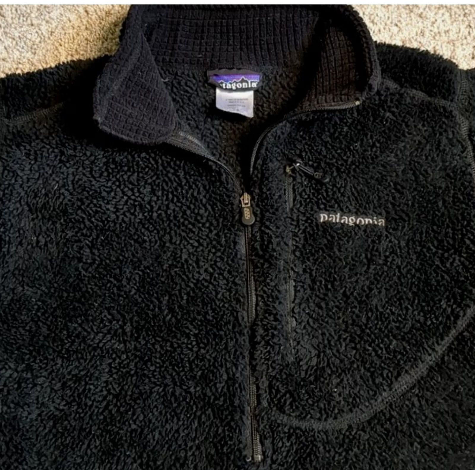 Patagonia VINTAGE Patagonia R2 Regulator Jacket Fleece Polartec Deep Pile USA Made Small Black 90s Mens Size US S / EU 44-46 / 1 - 3 Thumbnail
