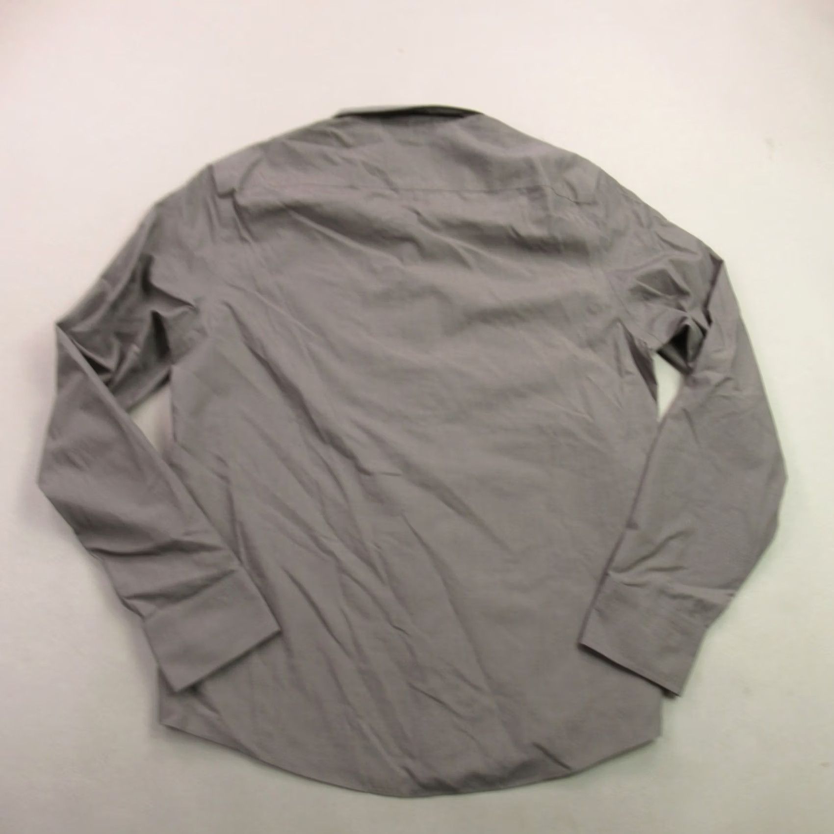 UNTUCKit UNTUCKit Shirt Mens Long Sleeve Button Front Casual Slim Gray/Gray Slim Fit Shirt Womens? Size US L / EU 52-54 / 3 - 4 Thumbnail