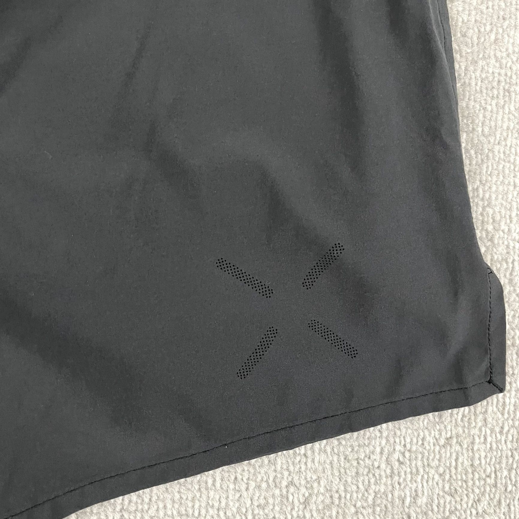 Ten Thousand Ten Thousand Fight Shorts Mens Medium 7" Black Lined Gym Training Grippy Waist Stretch Breathable Elastic Waist Regular Fit Casual Sports Workout Size US 31 - 4 Thumbnail