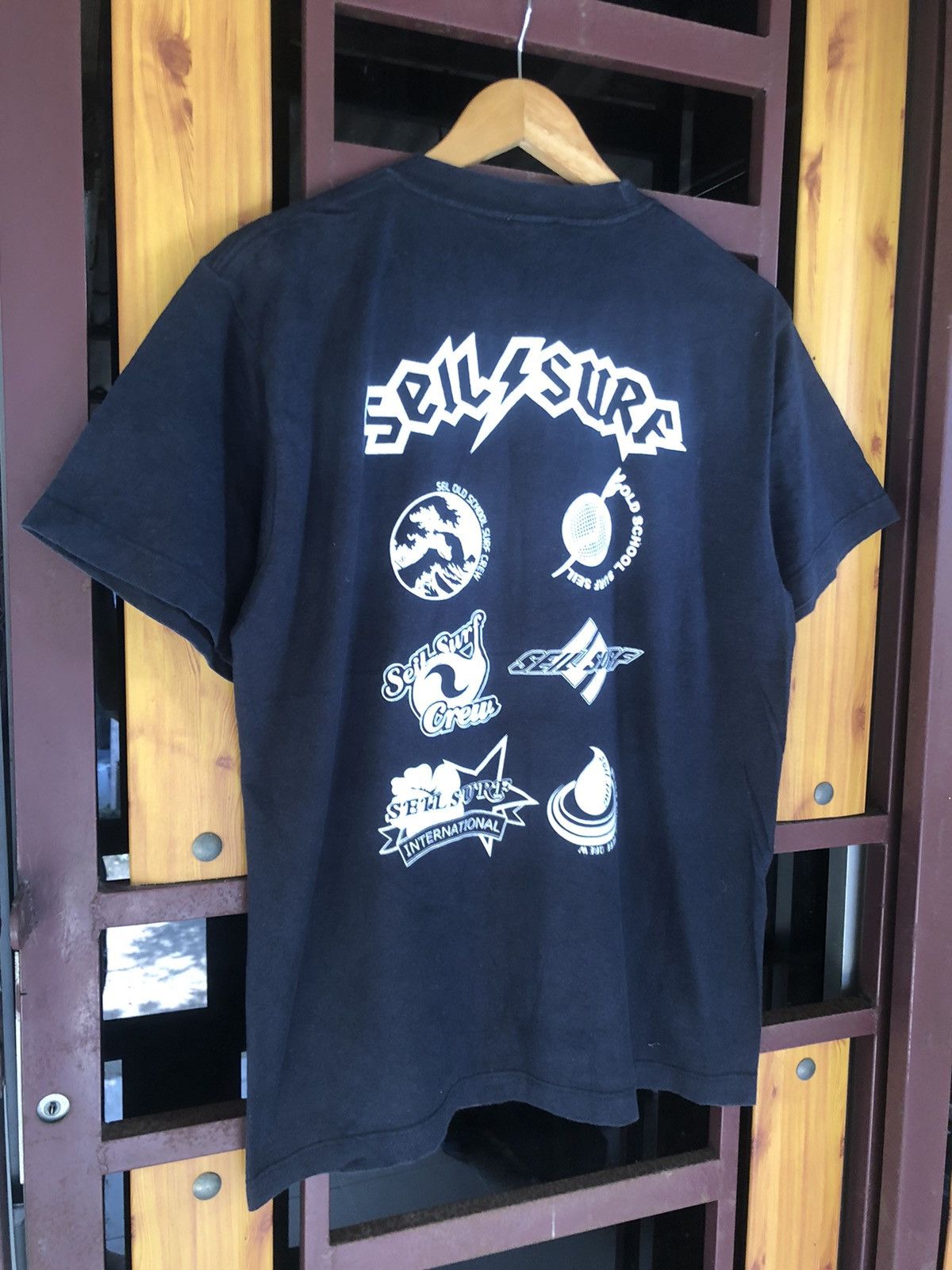 Japanese Brand 🔥Vintage 90s🔥Old School Seil Surf Crew Tshirts Size US M / EU 48-50 / 2 - 3 Thumbnail