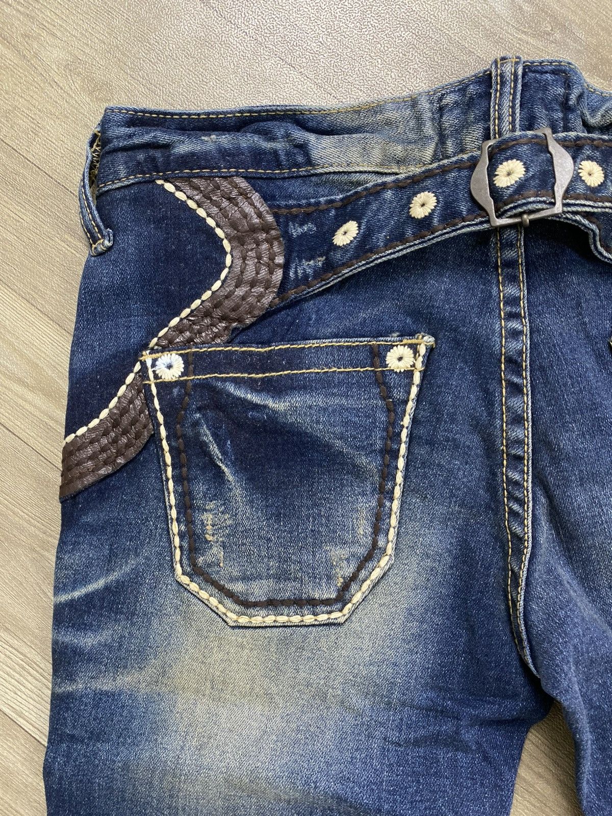 Le Grande Bleu (L.G.B.) 2000s Lolita Distressed Lgb Ifsixwasnine Style Flared Jeans Size US 30 / EU 46 - 13 Thumbnail