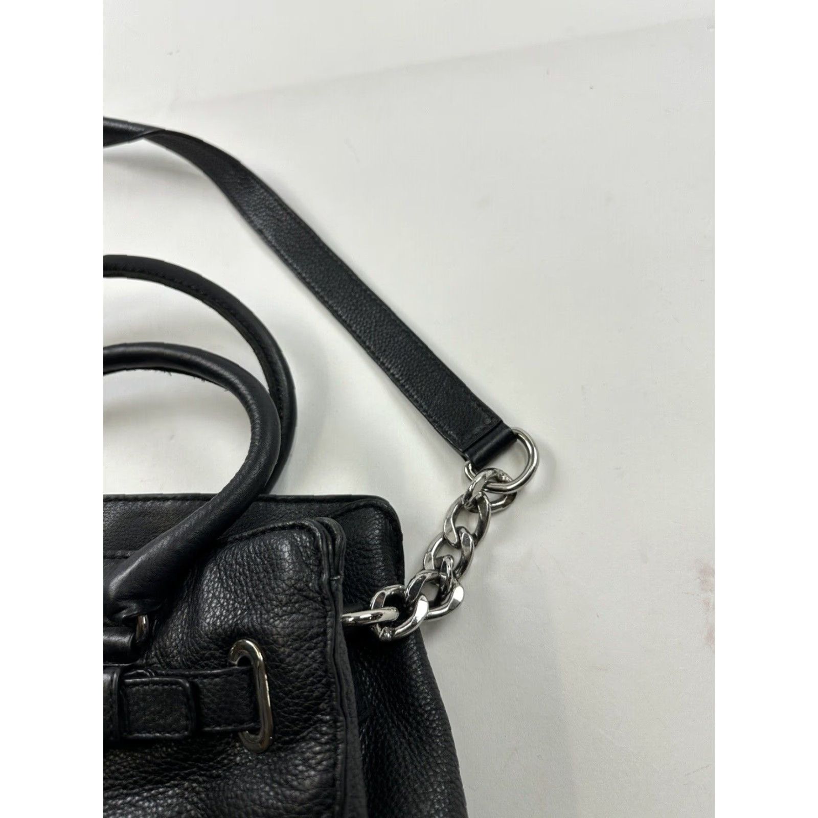 Michael Kors Michael Kors Purse Black Leather Shoulder Bag Chain Strap Women Medium Front Size ONE SIZE - 3 Thumbnail