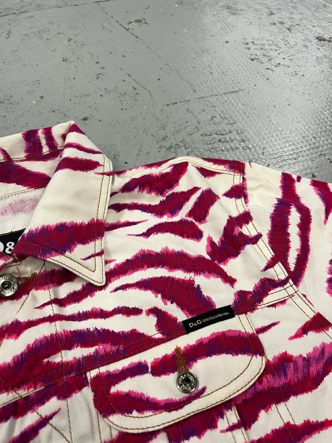 Dolce & Gabbana 2000s Dolce & Gabbana Tiger Stripes White & Fuschia Jacket Size US M / EU 48-50 / 2 - 5 Thumbnail