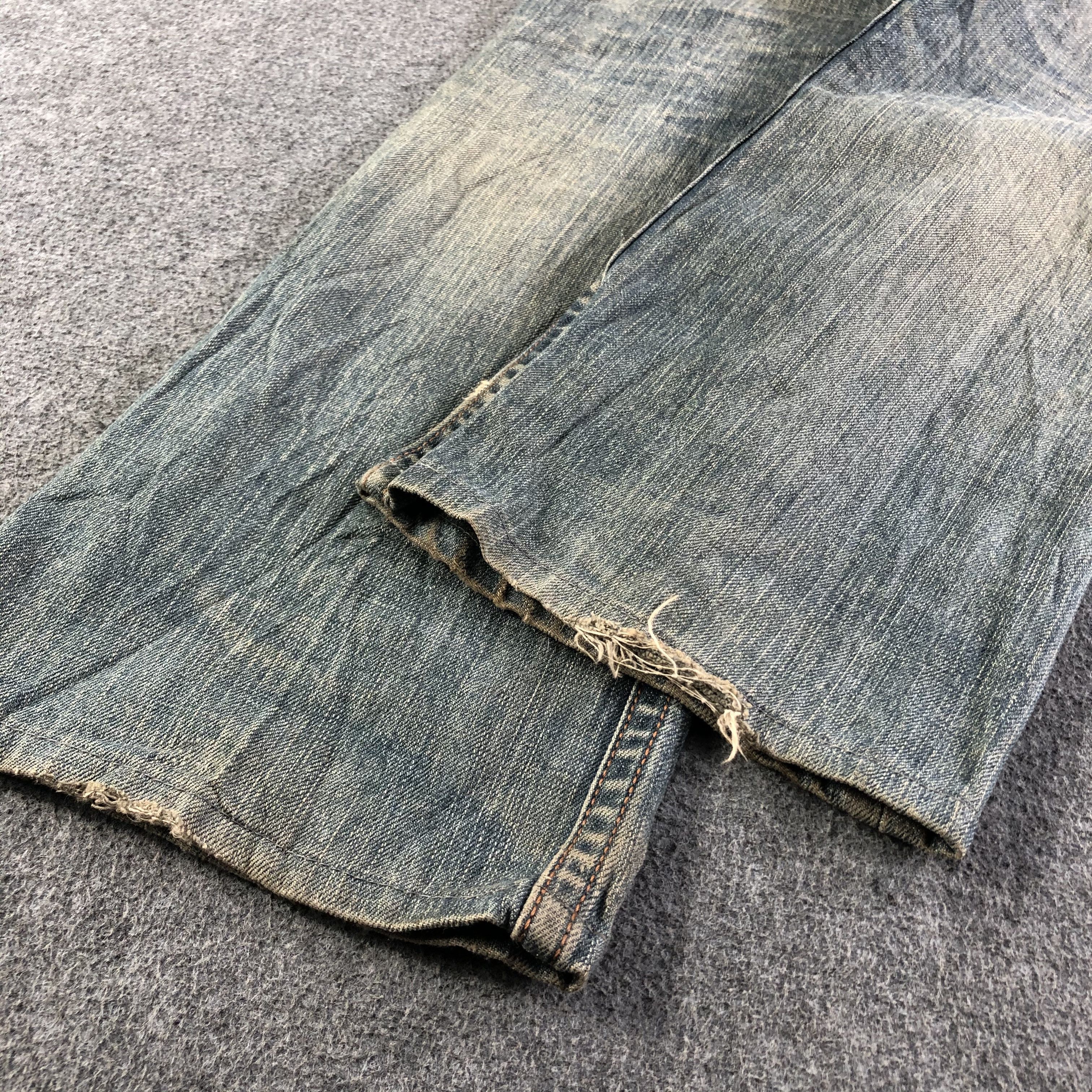Vintage Levis Black Jeans-J3880