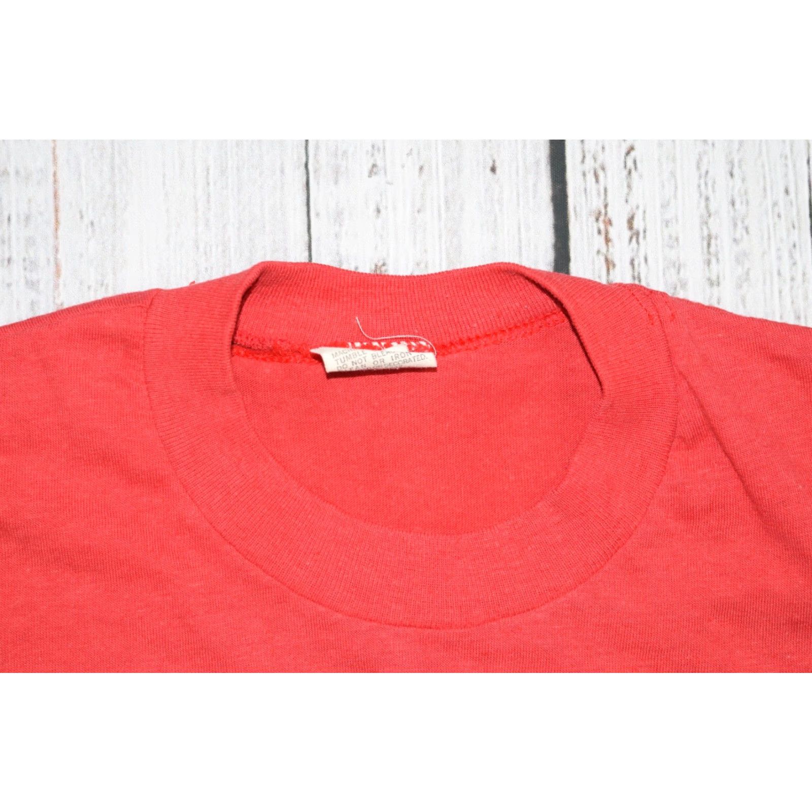 Vintage VINTAGE 80s SPECIAL OLYMPICS VOLUNTEER Coca-Cola Advertising Men's T-Shirt M Red Stedman Size US M / EU 48-50 / 2 - 5 Thumbnail