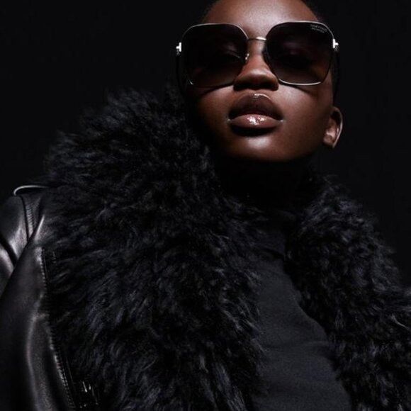 Tom Ford Tom Ford Claudia-02 FT0839 01B Sunglasses Gold/Black Frame Size ONE SIZE - 3 Thumbnail