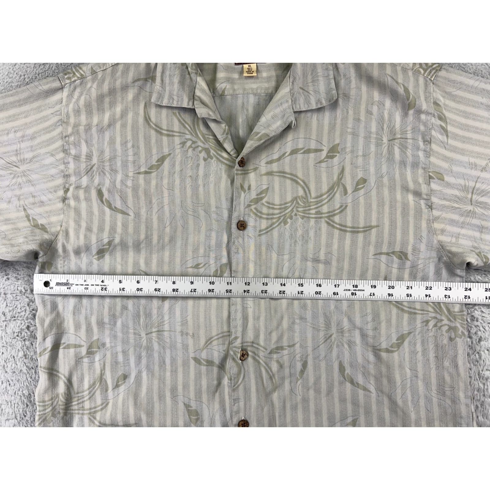Tommy Bahama VINTAGE Tommy Bahama Shirt Men Extra Large Gray Floral Beach Resort Hawaiian Size US XL / EU 56 / 4 - 7 Thumbnail