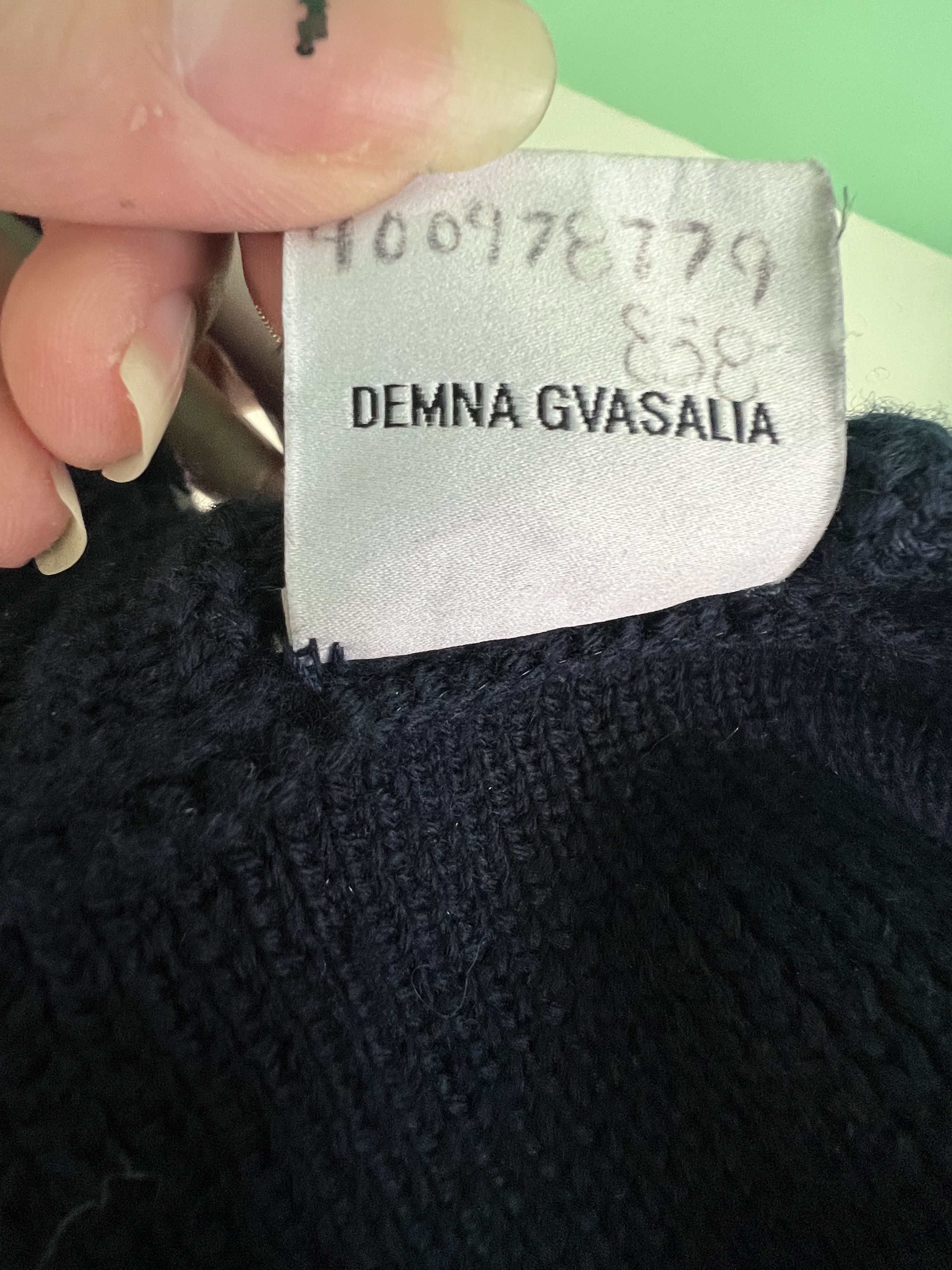 Vetements 3' x 3' cardigan FW18 Size US XXL / EU 58 / 5 - 5 Thumbnail