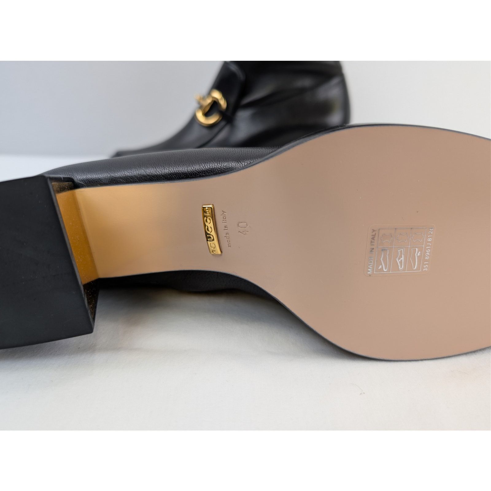 Gucci o1rshd1 Horsebit Leather ankle boot in Black-Gold Toned Size US 10 / IT 40 - 15 Thumbnail