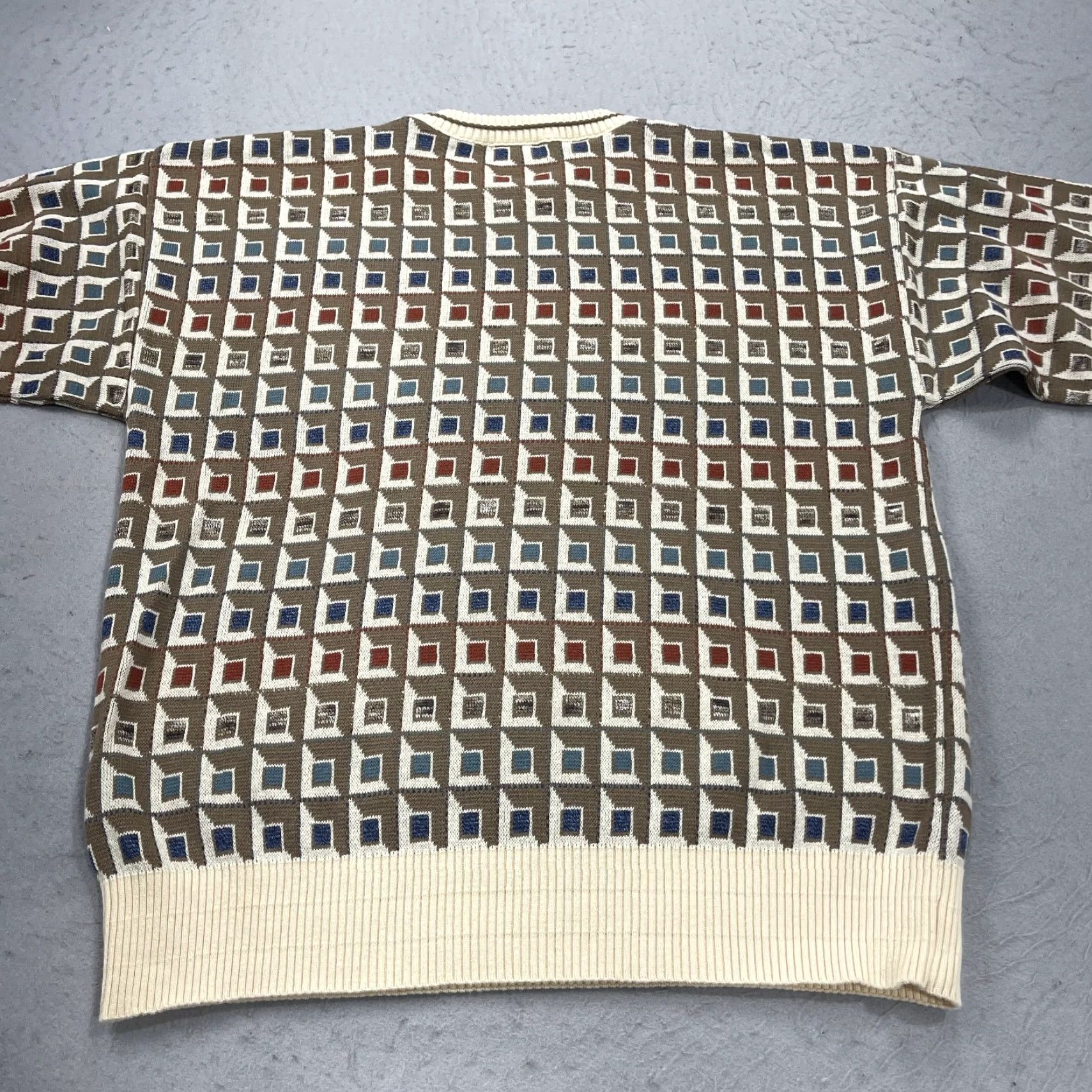 Neiman Marcus VINTAGE Neiman Marcus Grandpa Sweater Mens L Crewneck Beige 90s Geometric Knit Pullover Size US L / EU 52-54 / 3 - 6 Thumbnail