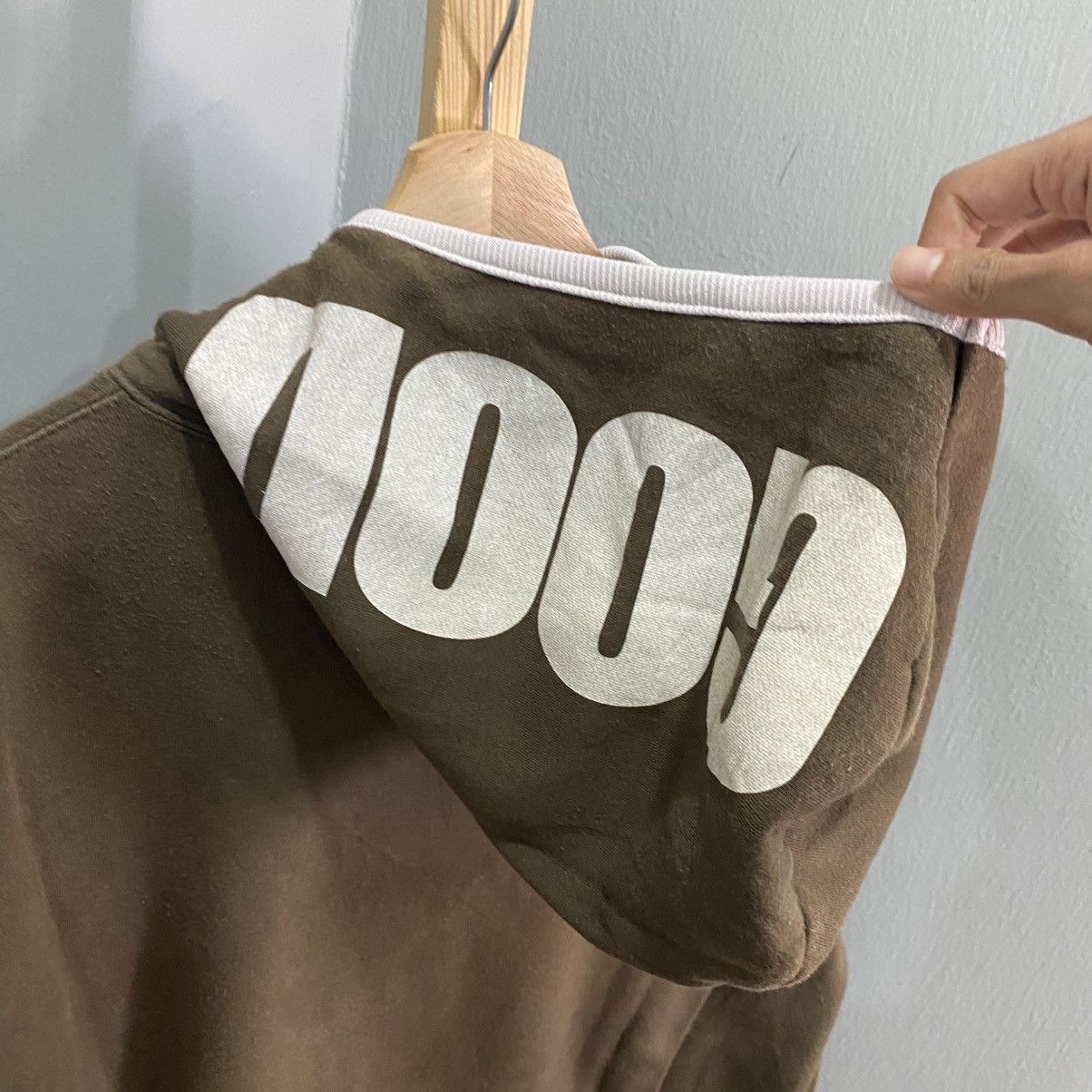 Good Enough GOODENOUGH 2002 Archive Logo Piping Hoodie Brown GDEH Size US M / EU 48-50 / 2 - 5 Thumbnail