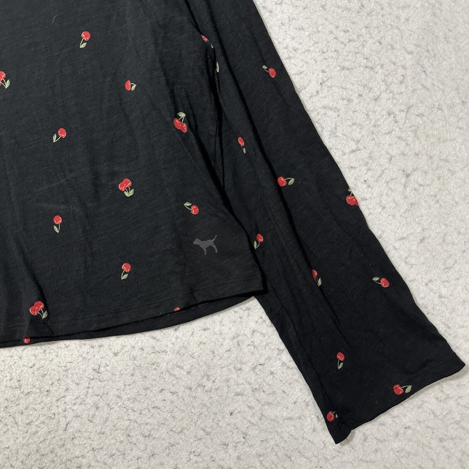 Victoria's Secret Victoria's Secret PINK Large Cherry Crop Top T Shirt Black Size L / US 10 / IT 46 - 5 Thumbnail