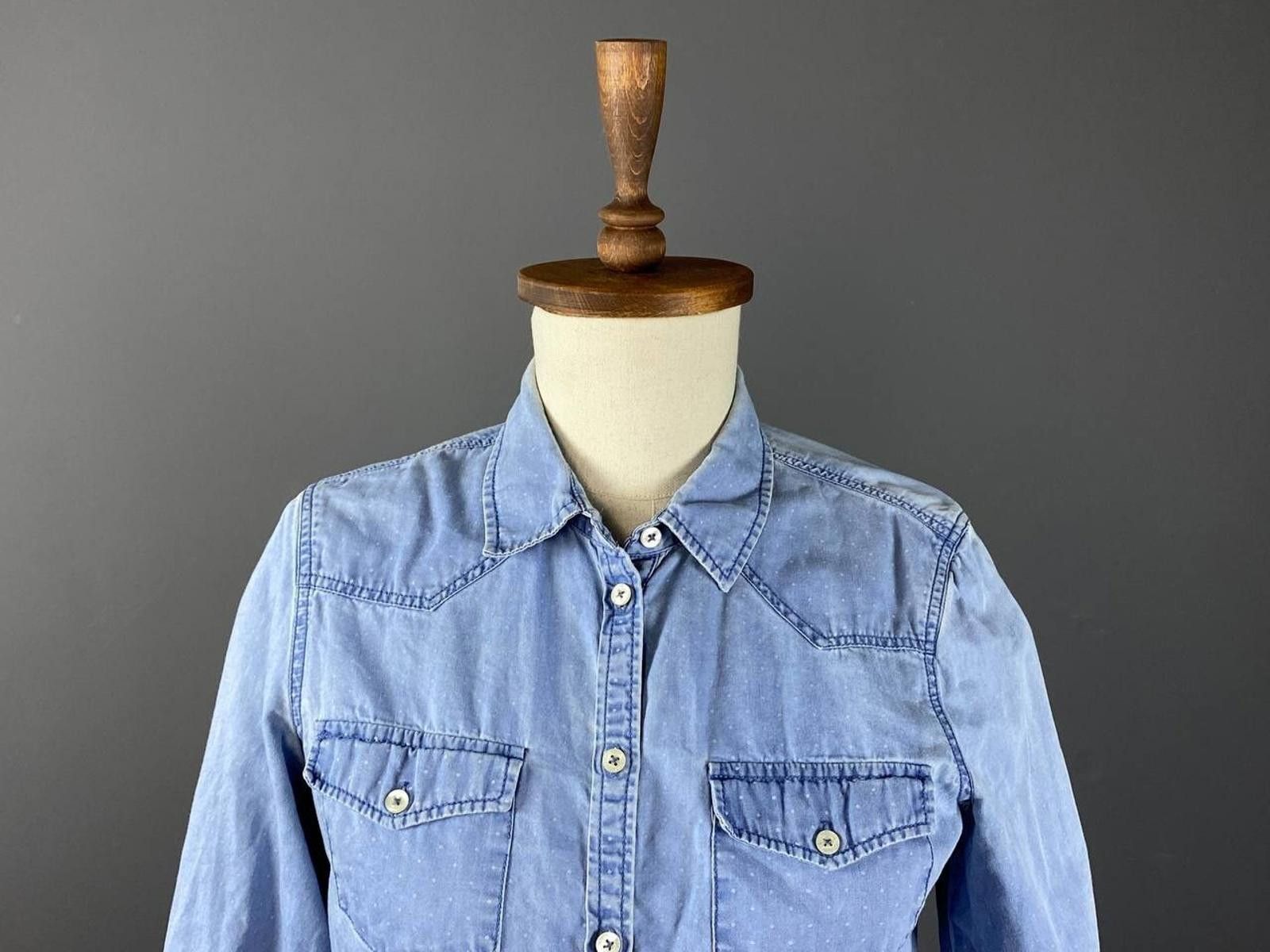 Designer Emily Van Den Bergh Blue Denim Blouse Shirt Size 36 / S Size S / US 4 / IT 40 - 2 Thumbnail