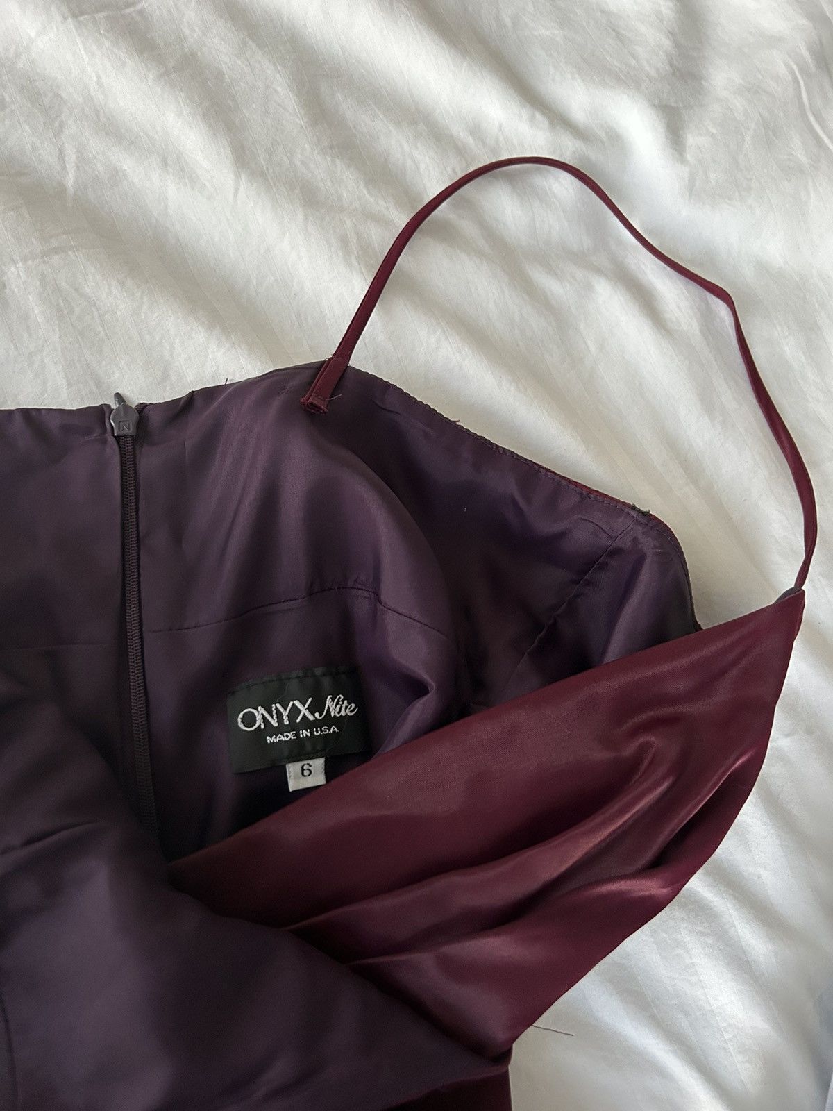 Vintage Onyx Nite Burgundy Satin Gown - Size 6 Size S / US 4 / IT 40 - 5 Thumbnail