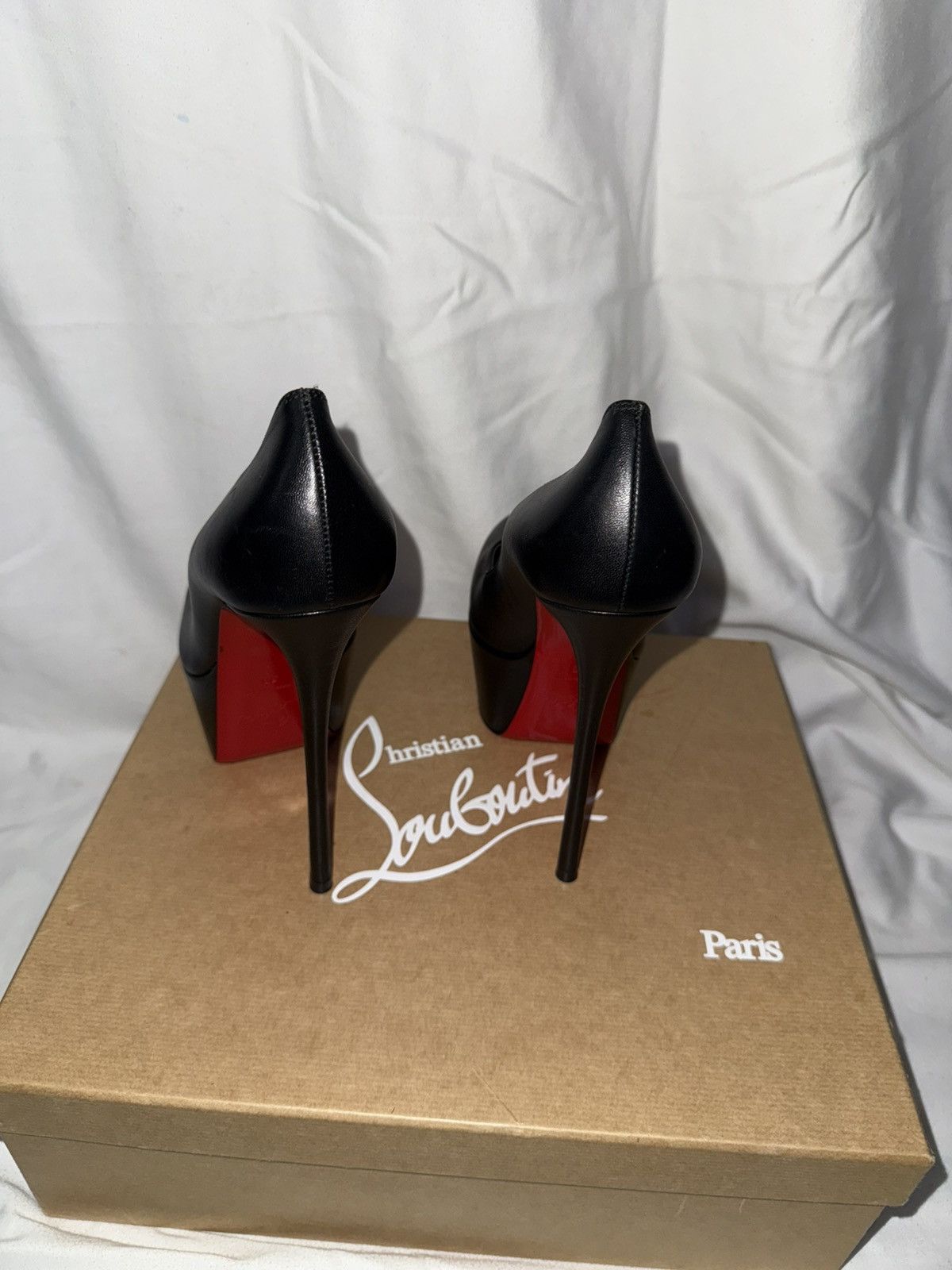 Christian Louboutin Christian Louboutin Dolly Alta EU 38 Size US 8 / IT 38 - 2 Thumbnail