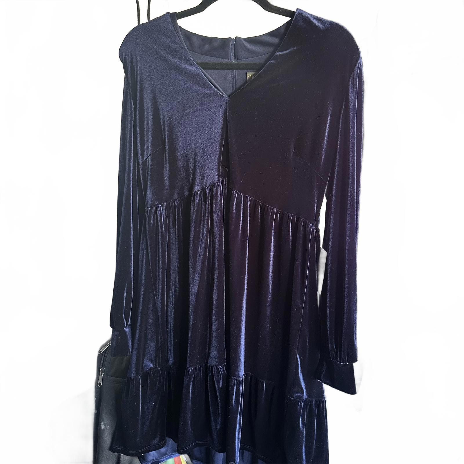 Ann Taylor Taylor Velvet Midi Dress - Size 16 Size XXL / US 16-18 / IT 52-54 - 1 Thumbnail