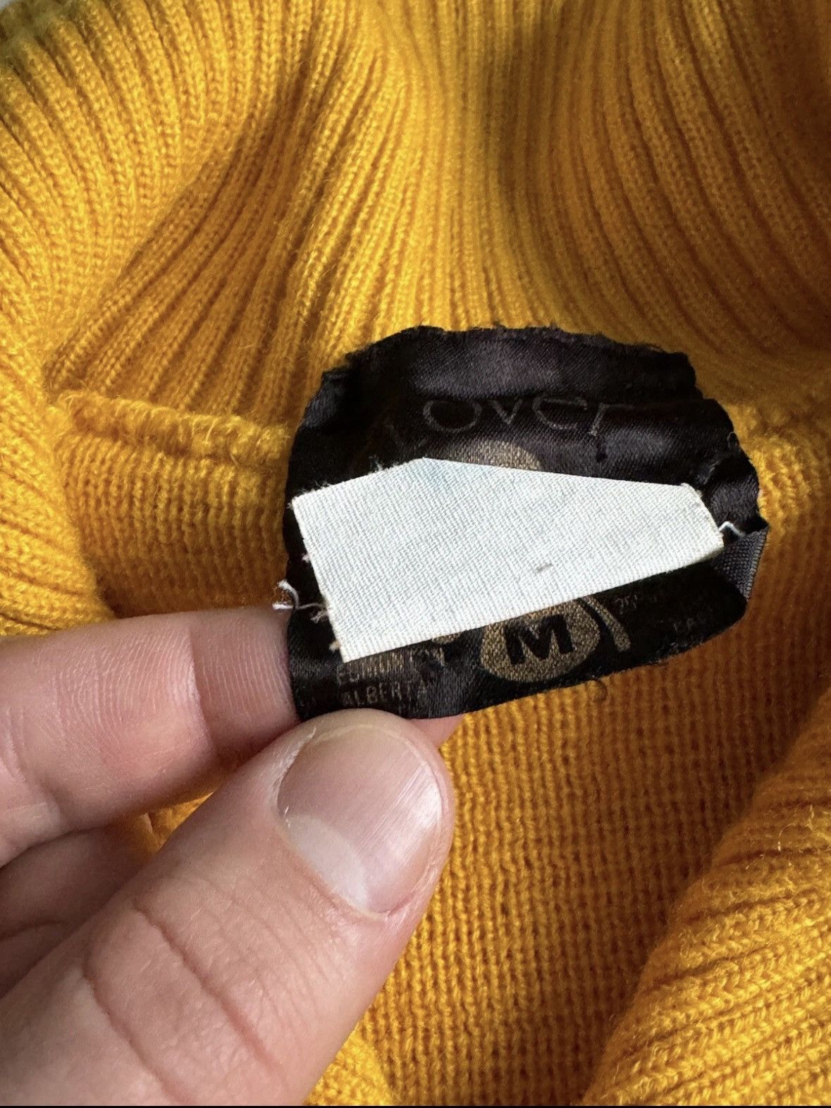 Vintage Vintage Clover Knitting Mills Gibsons Yellow And Black Knit Size US M / EU 48-50 / 2 - 7 Thumbnail