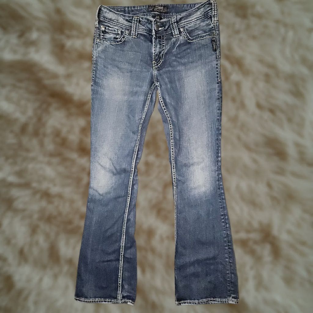 Silver Jeans Co. VINTAGE Silver Jeans Bootcut Jeans Women's 29/32 Blue Embroidered Logo Low Rise 30 Inseam Belted Buttons Pockets Size 29" - 1 Thumbnail