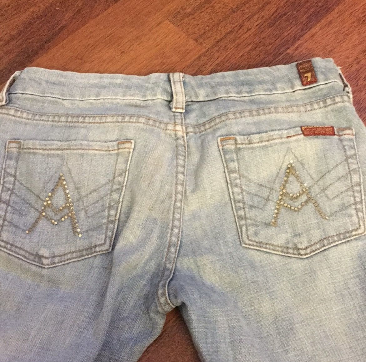 7 For All Mankind 7 for All Mankind Light Wash Flared Jeans Size 26" / US 2 / IT 38 - 3 Thumbnail