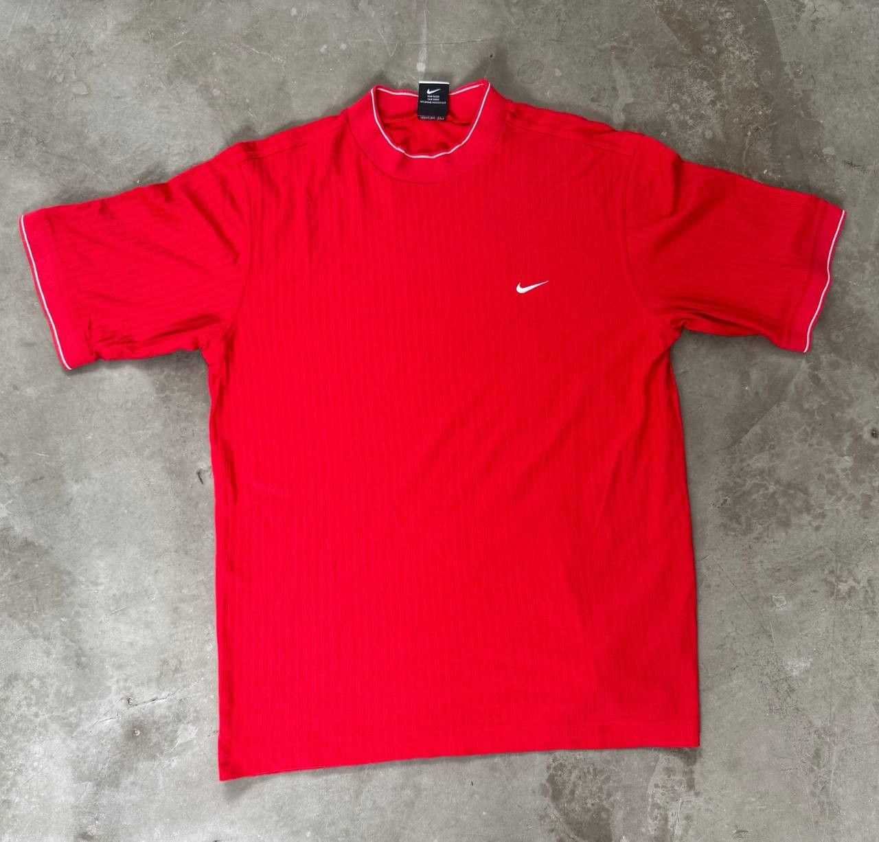 Nike Vintage Red Nike Tee/ T-Shirt Size US L / EU 52-54 / 3 - 2 Thumbnail