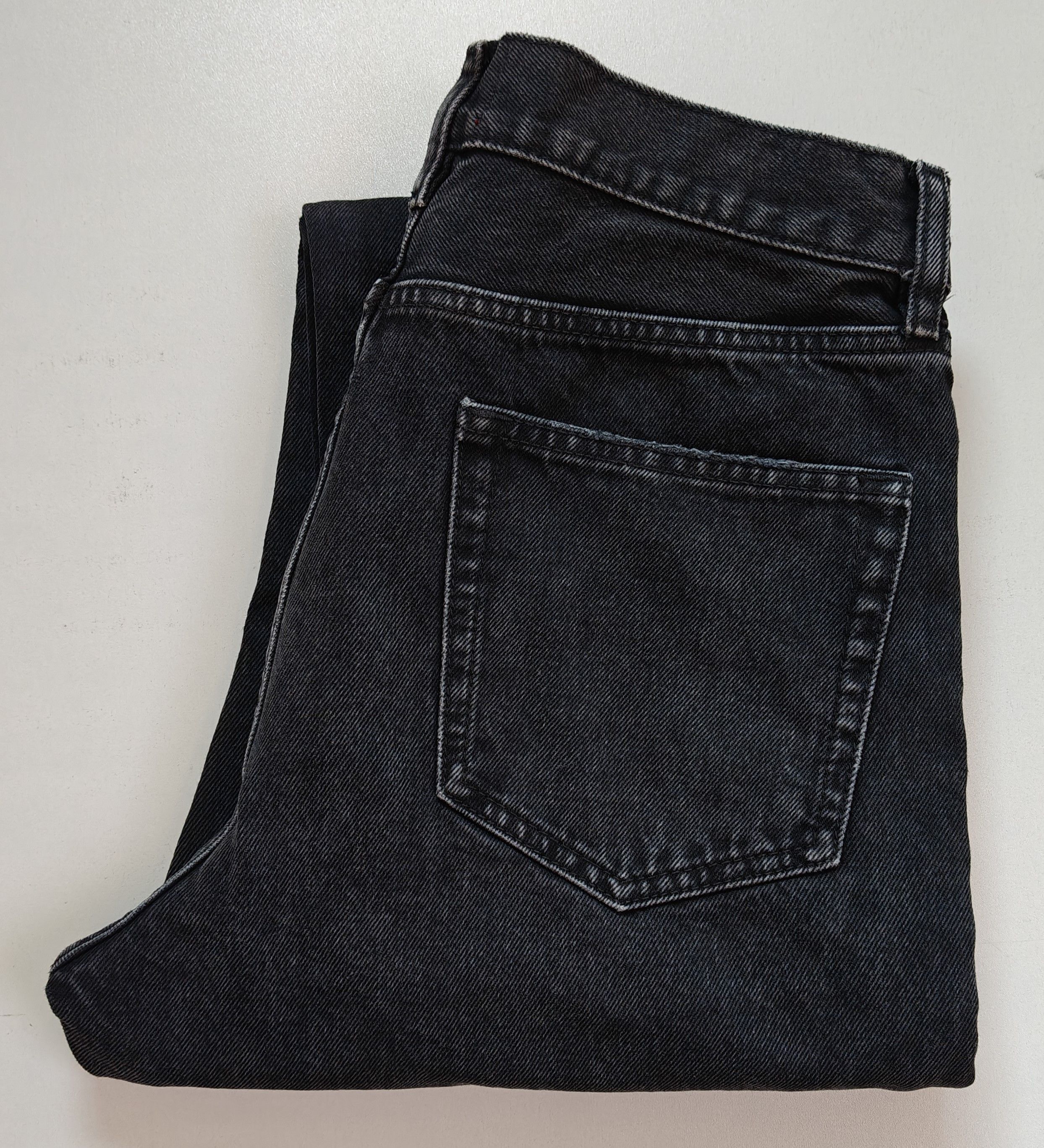 Hugo HUGO Regular Fit Straight men's Jeans Free Shipping T/6079 Size US 31 - 1 Thumbnail