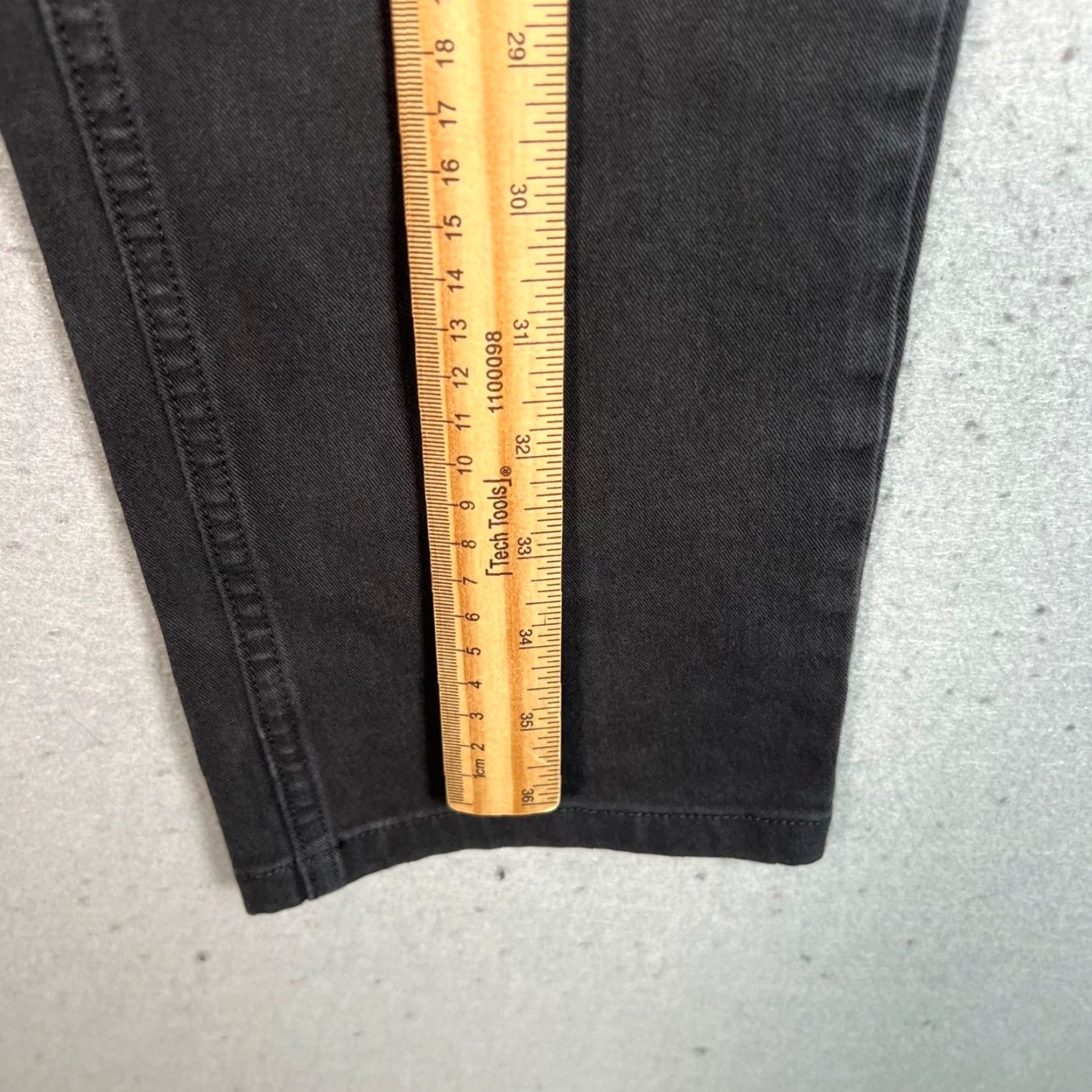 Everlane Everlane Jeans Mens Slim Denim 30x30 Black 5-Pocket Zip Button Inseam 30 Cotton Blend Knit Stretch Tapered Regular Size: 30 (Adult) Mens Size US 30 / EU 46 - 6 Thumbnail