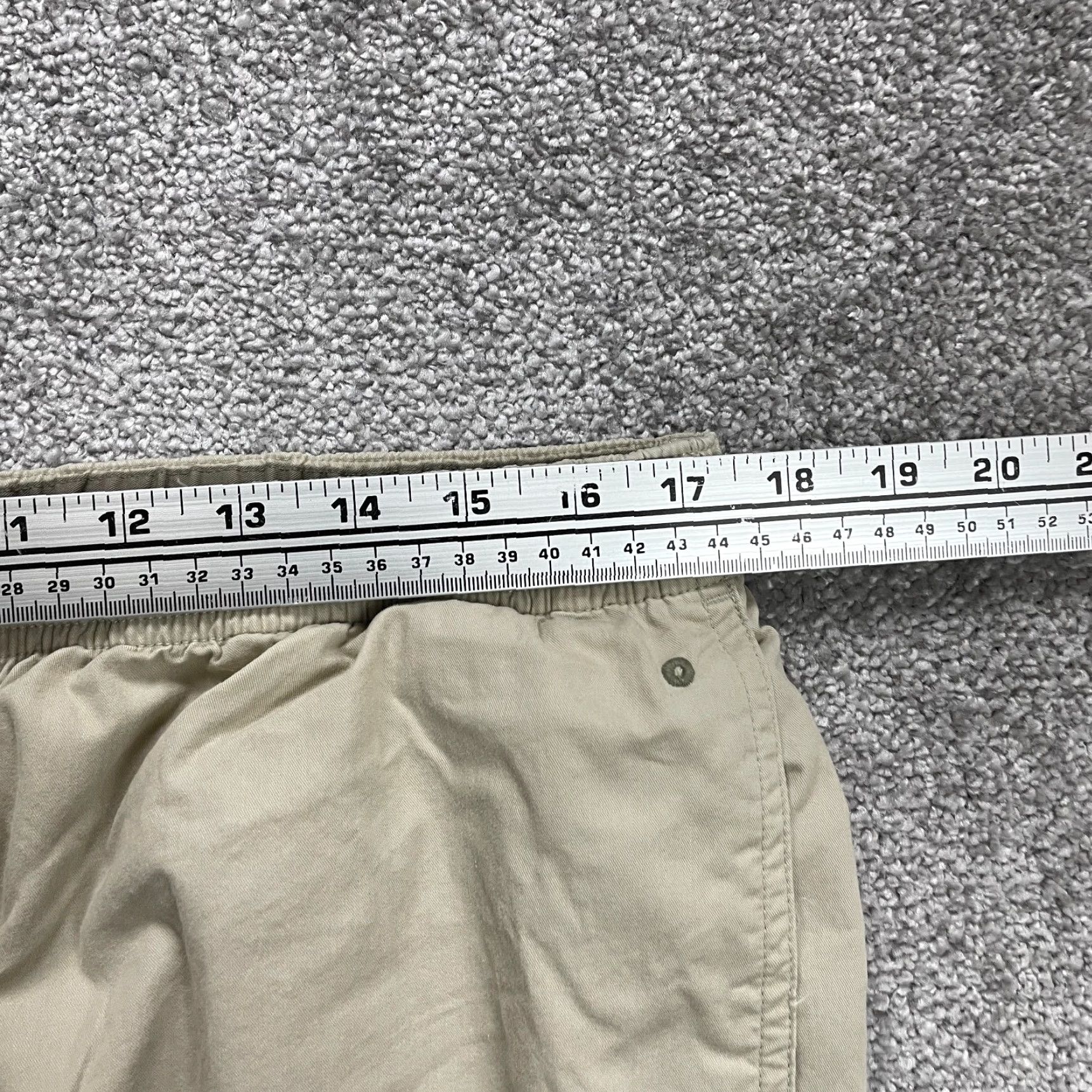 Vintage Columbia Shorts Mens Large Beige Athletic Outdoor Fishing Hiking Water Sports Elastic Waist Cotton Nylon Fish Size US 33 - 6 Thumbnail