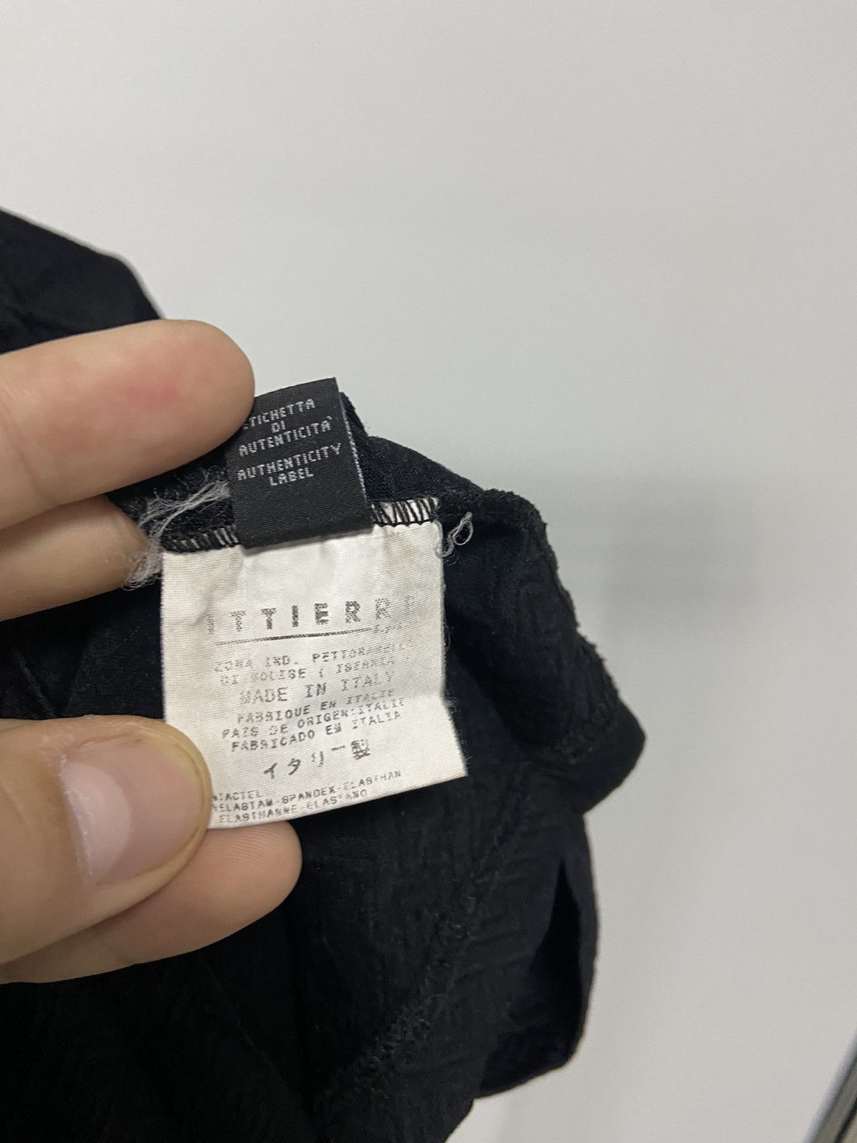 Versace Jeans Couture × Vintage Versace jeans couture Longsleeve Vintage patterns zip polo Size US M / EU 48-50 / 2 - 7 Thumbnail