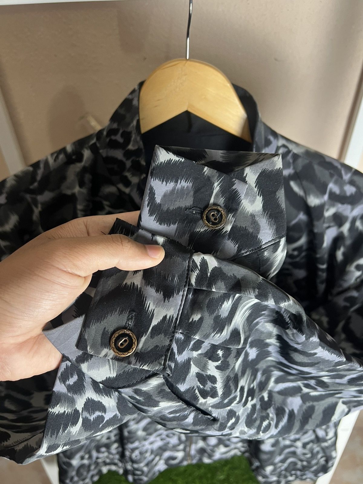 Japanese Brand Japanese Brand Leopard Embroidery Light Jacket Size L / US 10 / IT 46 - 4 Thumbnail