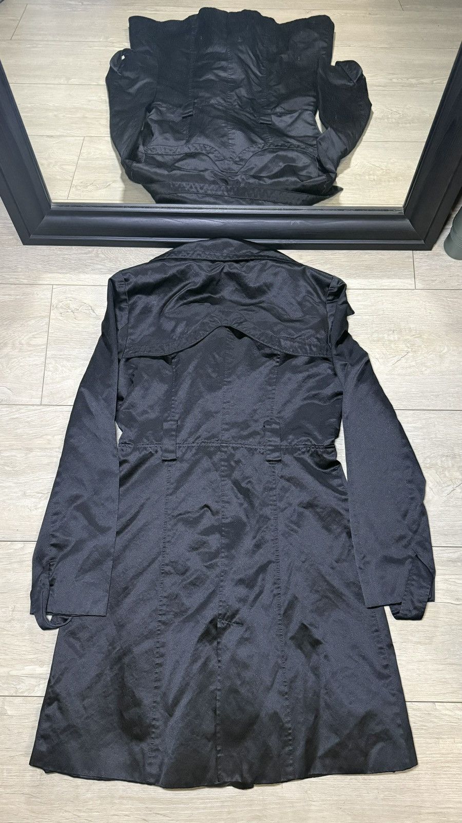 Bebe Y2K 2000s Bebe Satin Trench Coat Button Down Size XS / US 0-2 / IT 36-38 - 2 Thumbnail