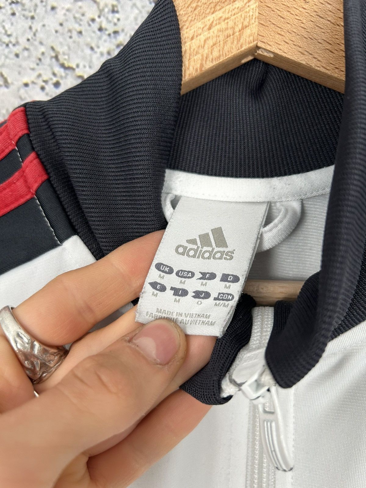Adidas Liverpool FC Adidas Sweatshirt Zip Sport Football Soccer Size US M / EU 48-50 / 2 - 5 Thumbnail