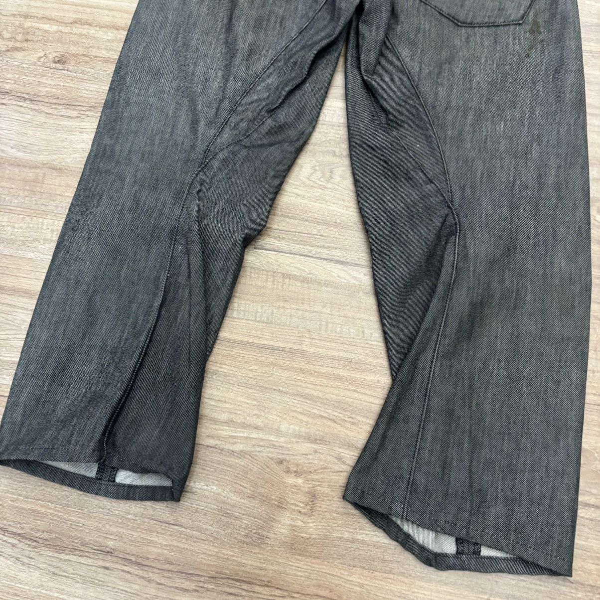 Levi's Vintage Levi’s Engineered Loose Cut Jeans One Pkt Cinch Back Size US 29 - 9 Thumbnail