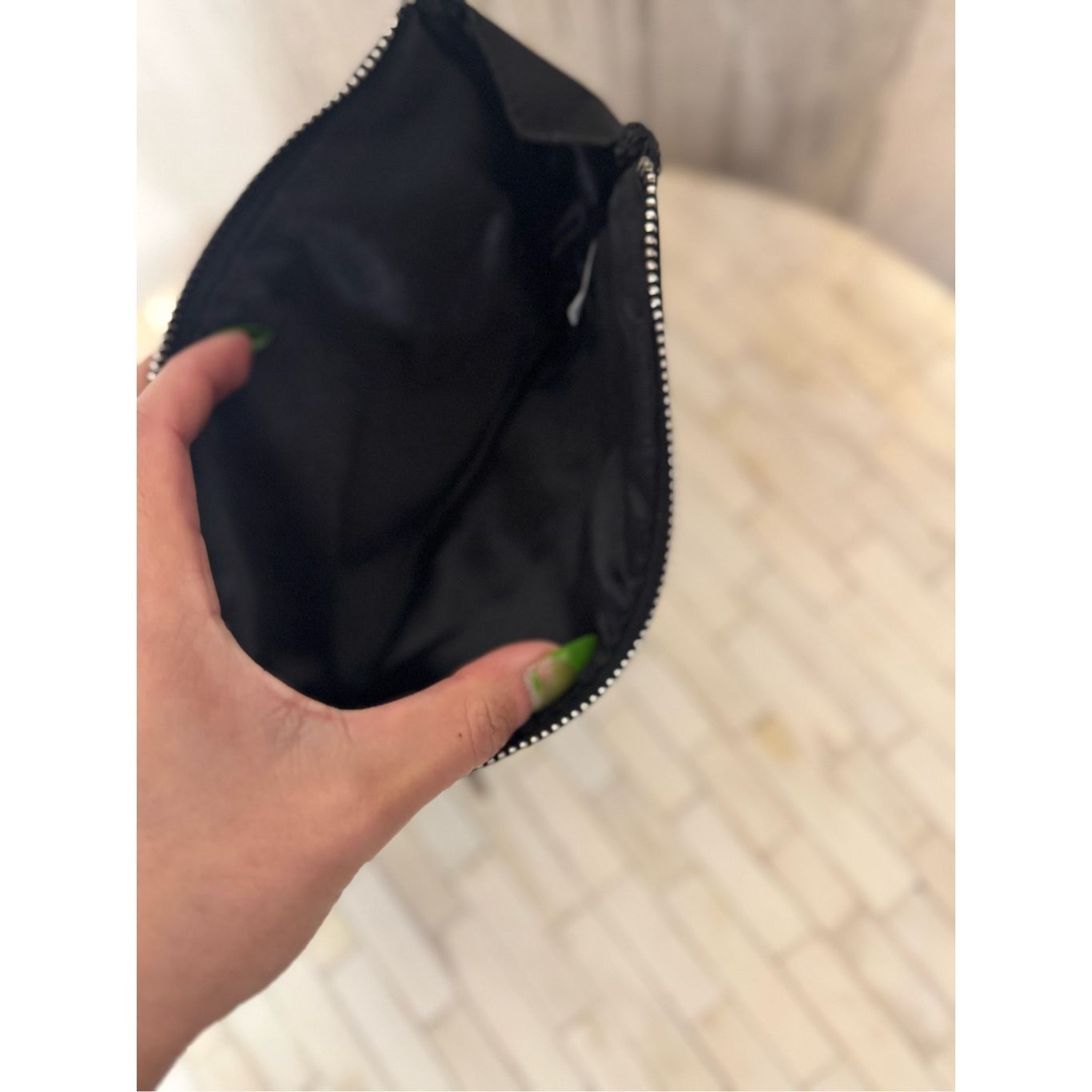 Victoria's Secret Victoria’s Secret Black Sequin Clutch Zip Pouch Wristlet Eve Size ONE SIZE - 4 Thumbnail