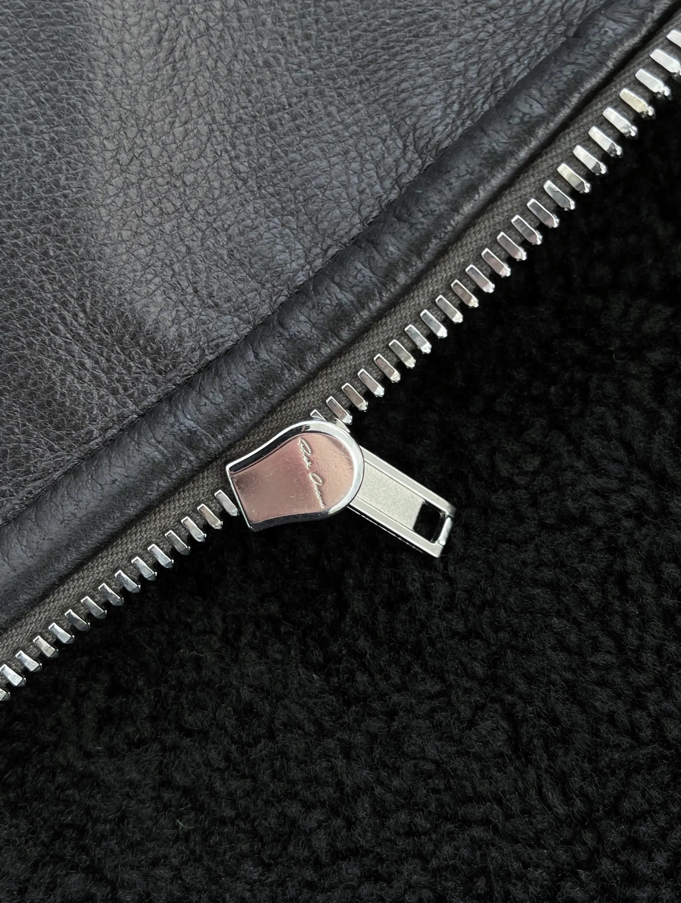 Rick Owens EU46 Lamb Shearling Runway Gimp Leather Vest FW22 Strobe Size US S / EU 44-46 / 1 - 14 Thumbnail