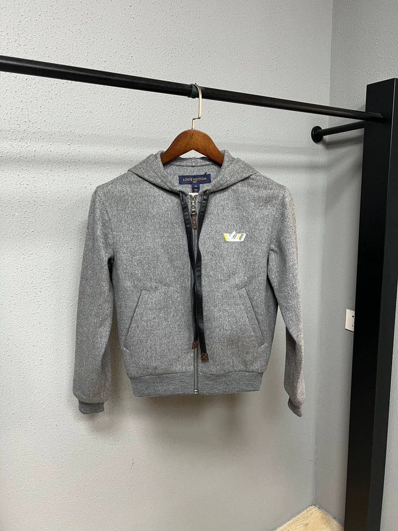 Louis Vuitton Louis Vuitton Grey Rabbit Fur Zip Hoodie Size XXS / US 00 / IT 34 - 1 Thumbnail