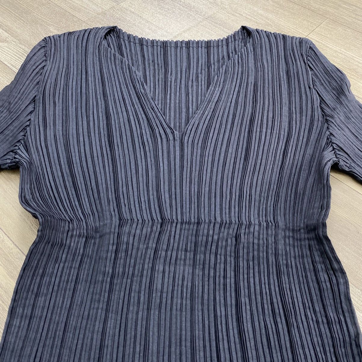 Pleats Please Issey Miyake Vintage Pleats Please Issey Fete Miyake Black V Neck Top🖤 Size US S / EU 44-46 / 1 - 3 Thumbnail