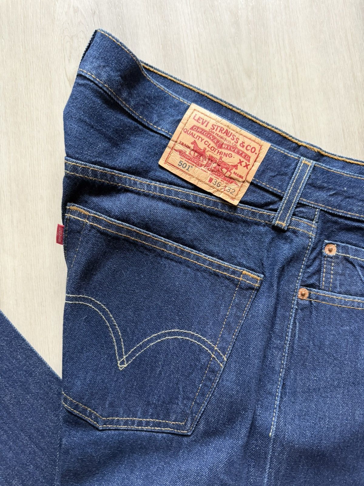 Levi's Vintage Levis Y2K 05 501 Dark Starched Crease Raw Sz 36x32 Size US 36 / EU 52 - 3 Thumbnail