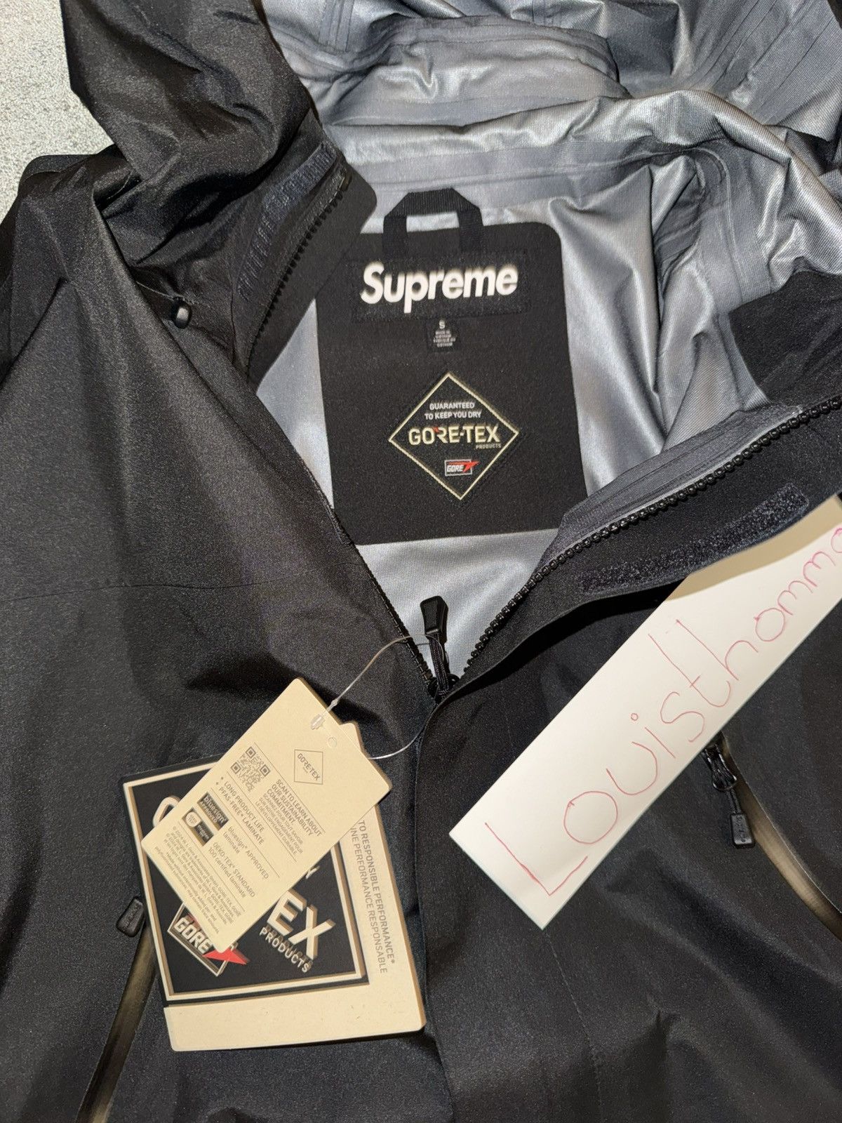Supreme Supreme GORE-TEX Ghostface® Scream Shell Jacket Size US S / EU 44-46 / 1 - 8 Thumbnail