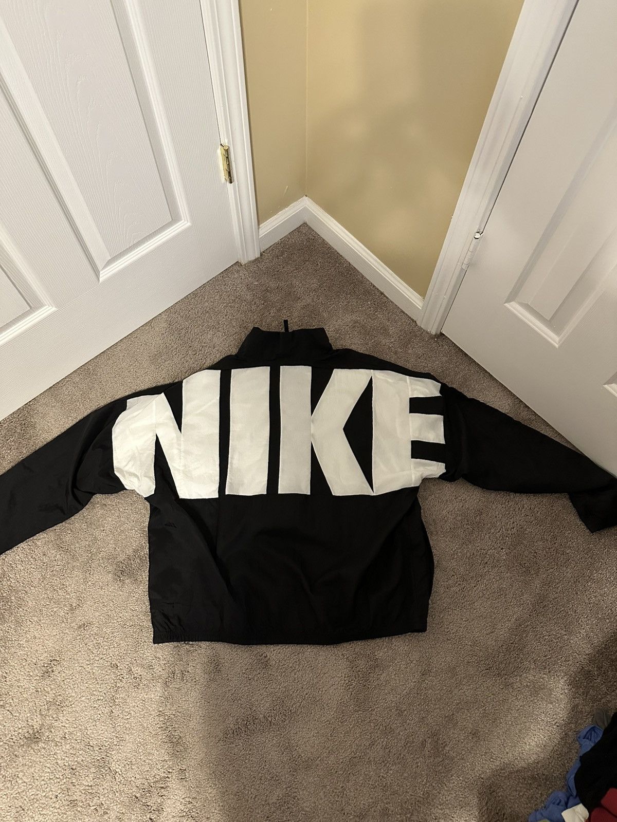 Nike Nike Track Jacket Size US L / EU 52-54 / 3 - 3 Thumbnail