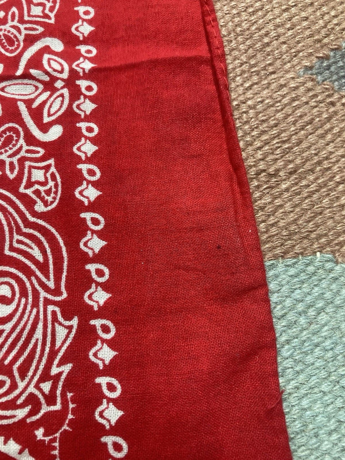 Vintage Vintage bandana paisley print red blue split 2 tone cotton Size ONE SIZE - 5 Thumbnail
