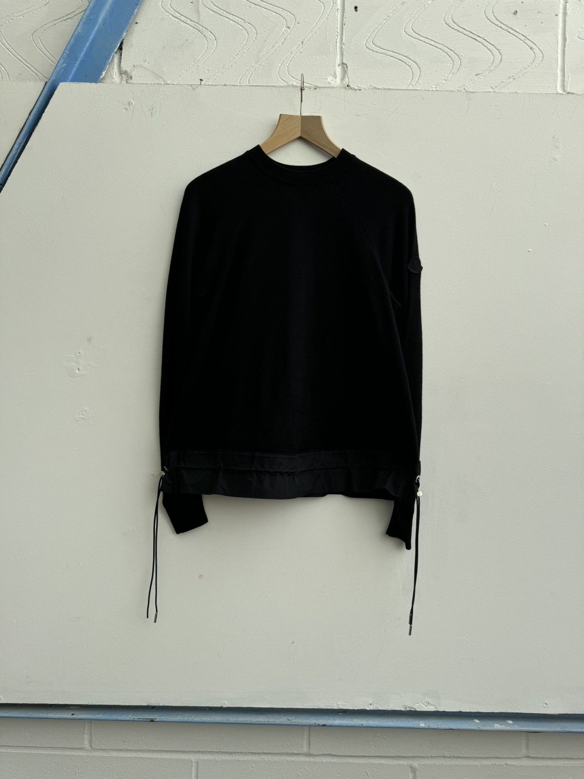 Moncler Moncler Hybrid Nylon Sweater W/ Cinch Waist In Black Size M / US 6-8 / IT 42-44 - 13 Thumbnail