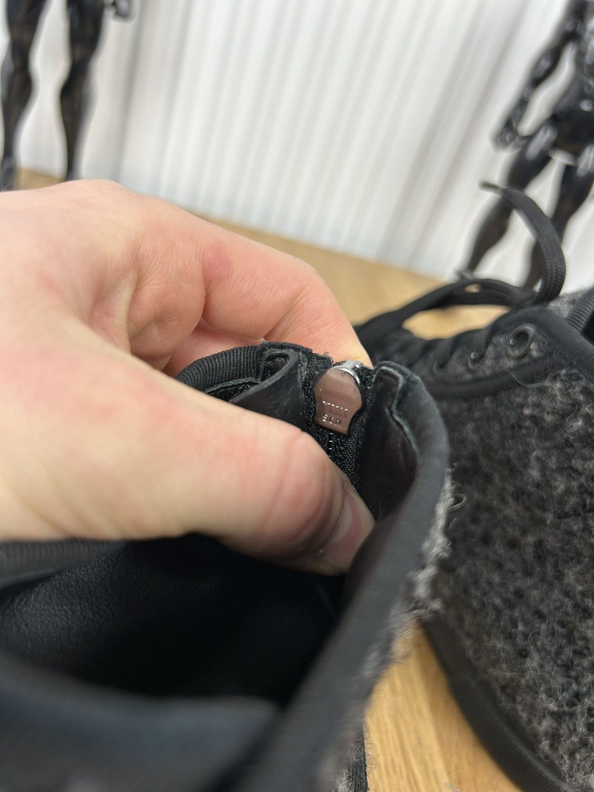 Louis Vuitton Louis Vuitton Luxury Hype Sneakers Size US 7 / IT 37 - 8 Thumbnail
