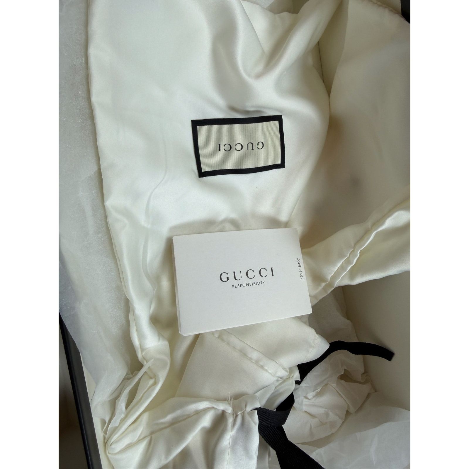 Gucci Size 8US - Gucci Ace GG Metallic Silver NEW Size US 8 / EU 41 - 10 Thumbnail