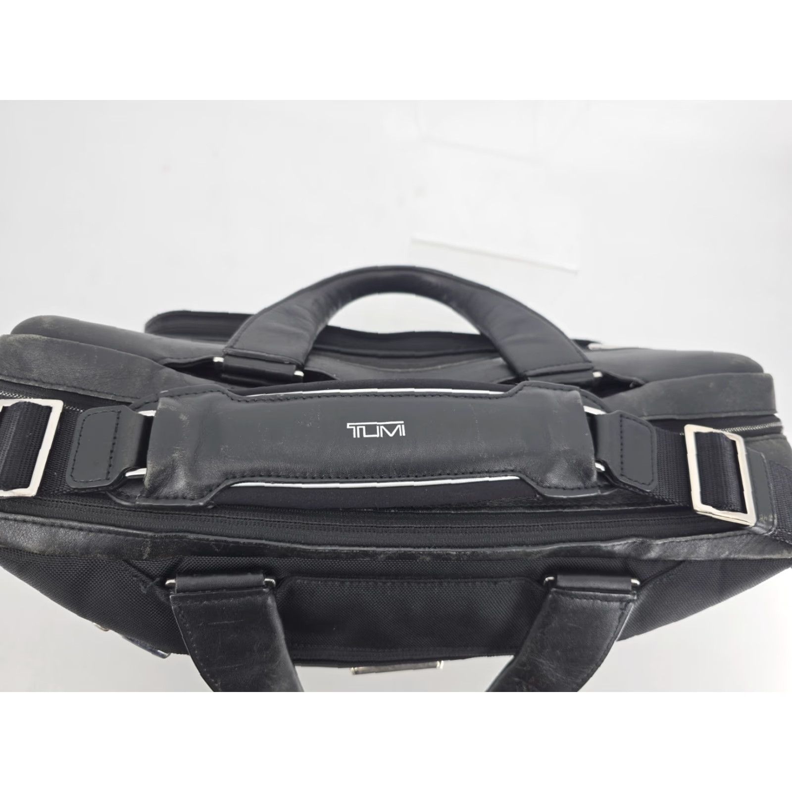Tumi TUMI Arrive Briefcase Black Leather/Nylon Sawyer 16" x 12" x 5" Men Adult 16" Black Briefcase Mens - 255002D2 Size ONE SIZE - 2 Thumbnail