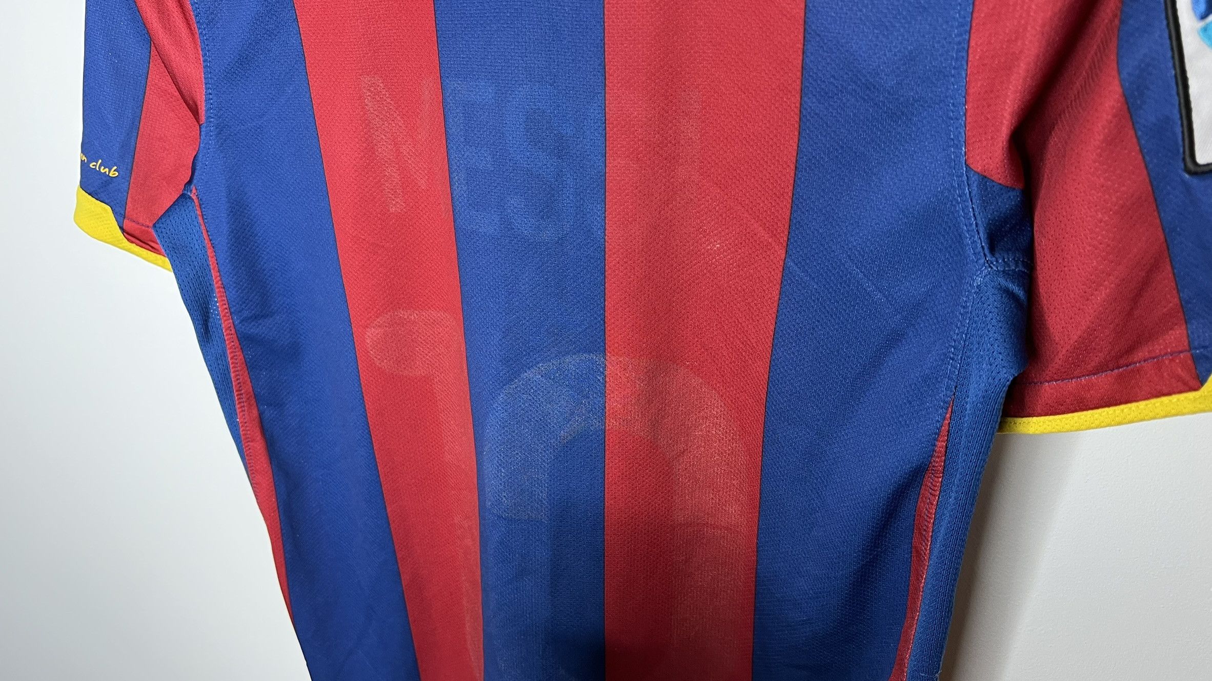 Nike BARCELONA 2010 2011 HOME FOOTBALL SHIRT SOCCER JERSEY NIKE Size US XS / EU 42 / 0 - 4 Thumbnail