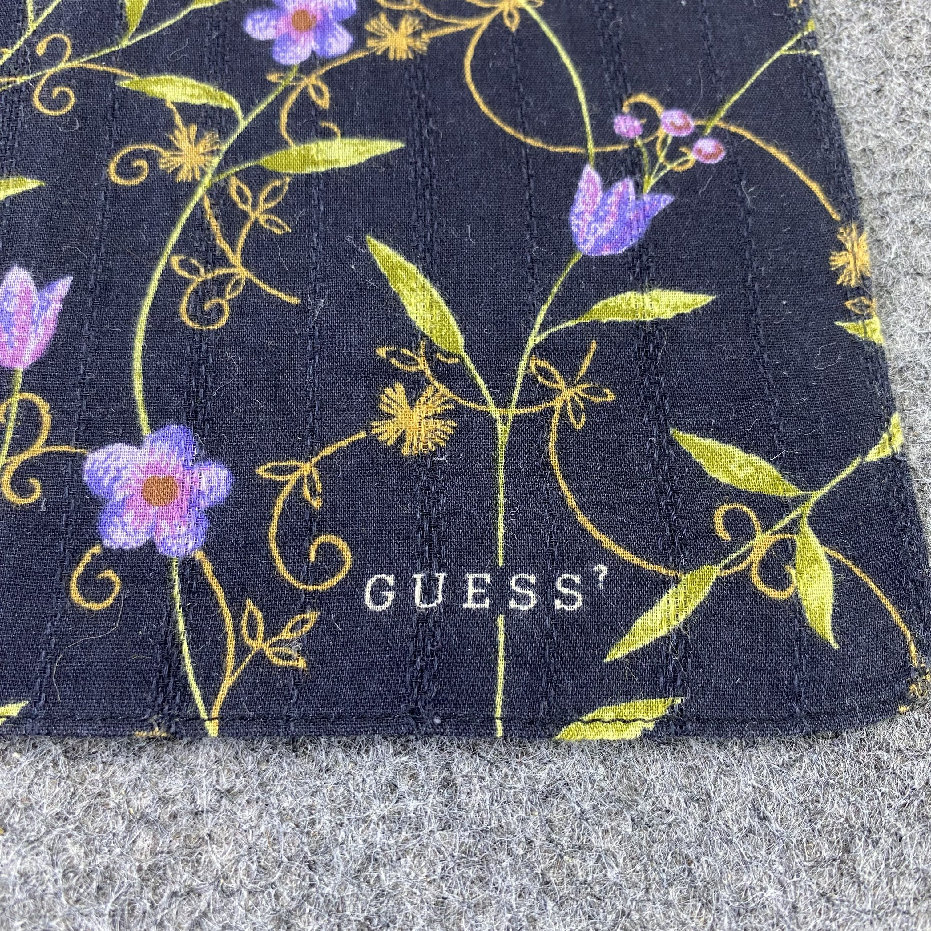 Guess Guess Floral Handkerchief / Bandana / Neckerchief-B1271 Size ONE SIZE - 5 Thumbnail